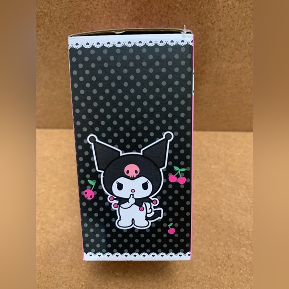 Two bobble heads for one price that’s nice, - Picture 6 of 6